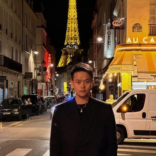 photo of a digital artist named Weizhi Cao