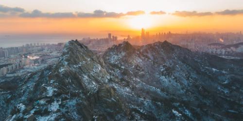 Shibo Yu	- Sunset Over Peaks